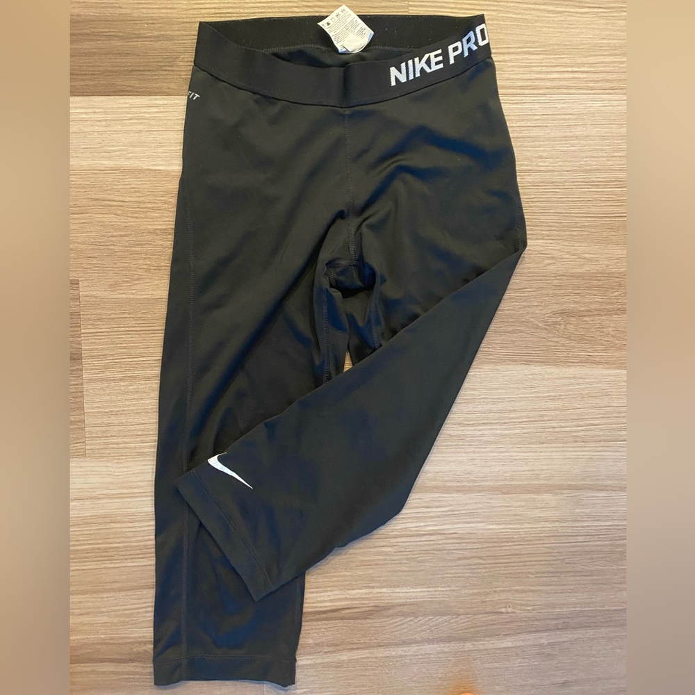USED LIKE NEW - Nike shorts